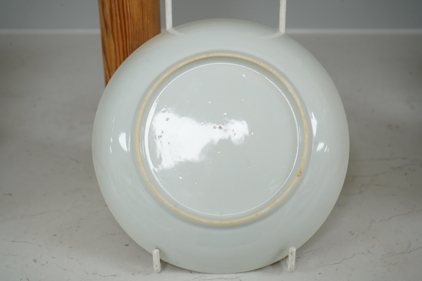A Chinese famille verte dish, 15.5cm